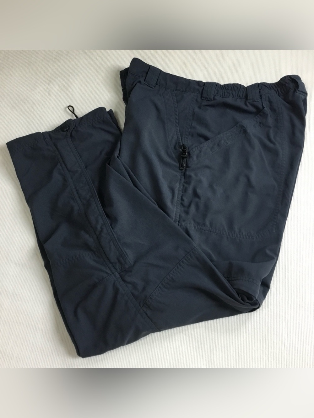 L.L. Bean Men’s Convertible Gray Zip-Off Legs Hiking Pants W34 x L30 - M506
